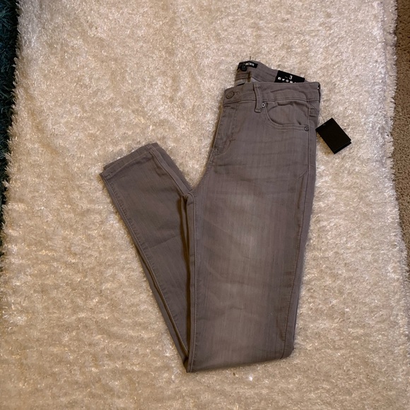 Gray Matter Skinny Jeans - Picture 2 of 10